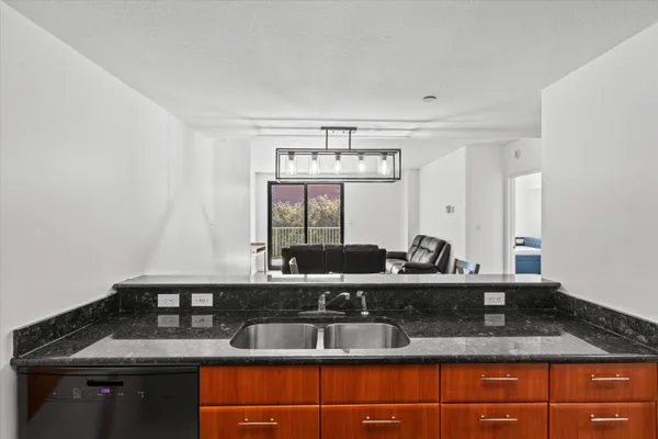 $299,000 | 300 South Duval Street, Unit 602, Tallahassee, FL 32301