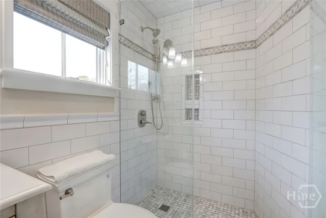 $2,500 | 1320 Wilmington Island Road, Savannah, GA 31410