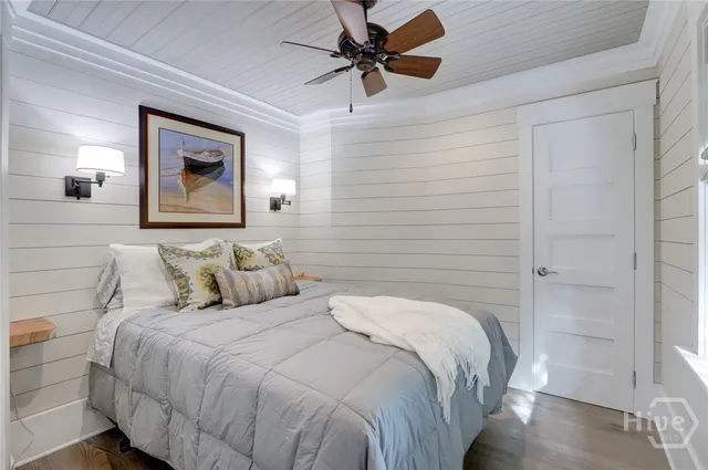 $2,500 | 1320 Wilmington Island Road, Savannah, GA 31410