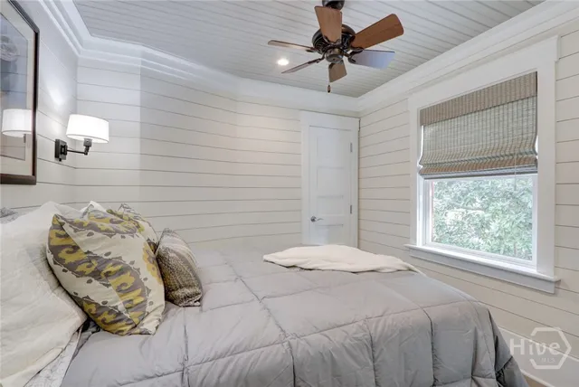 $2,500 | 1320 Wilmington Island Road, Savannah, GA 31410