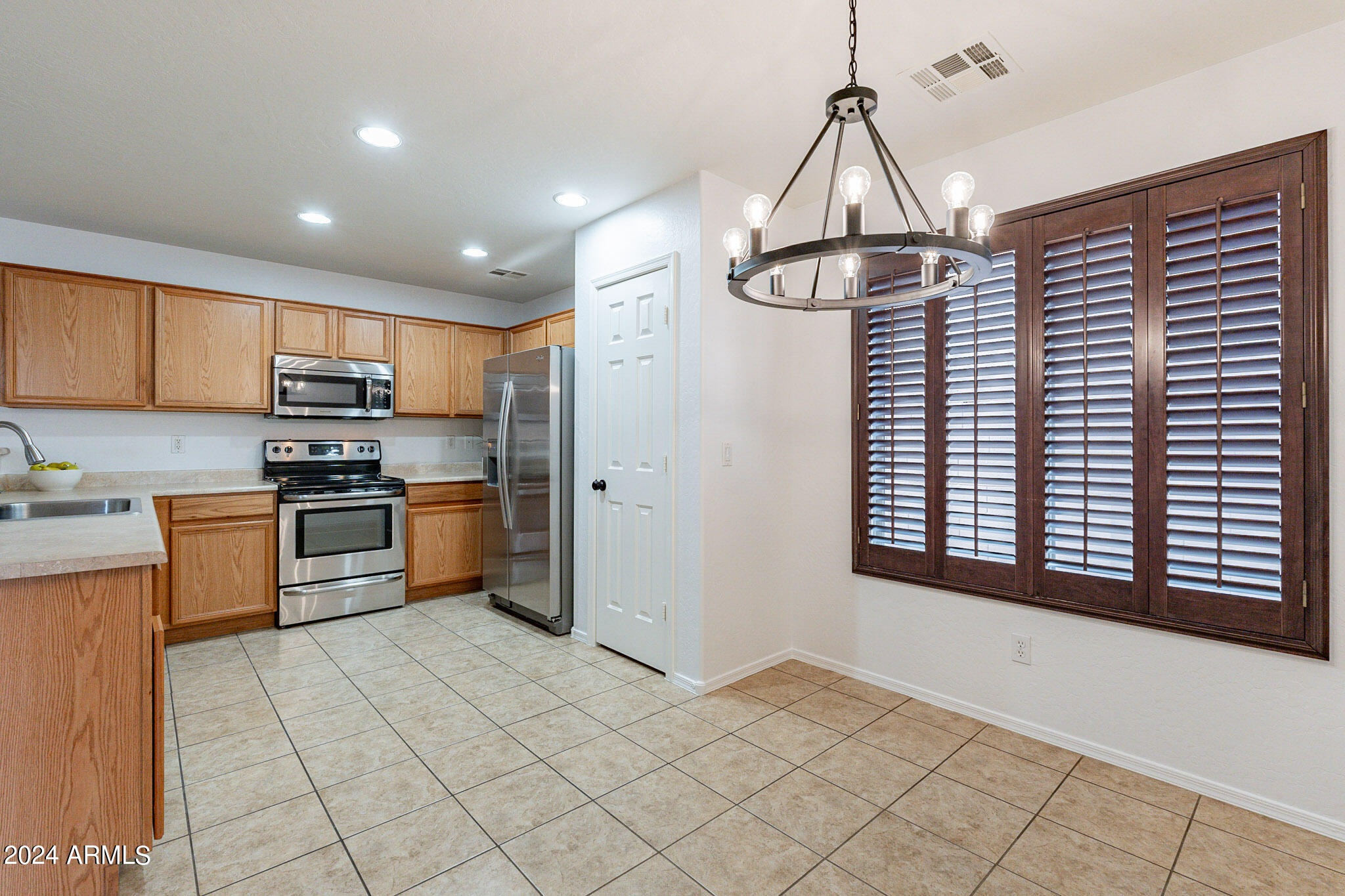 3740 East Timberline Road Gilbert, AZ 85297 - Photo 9 of 55 13-web-or-mls-Timberline-13
