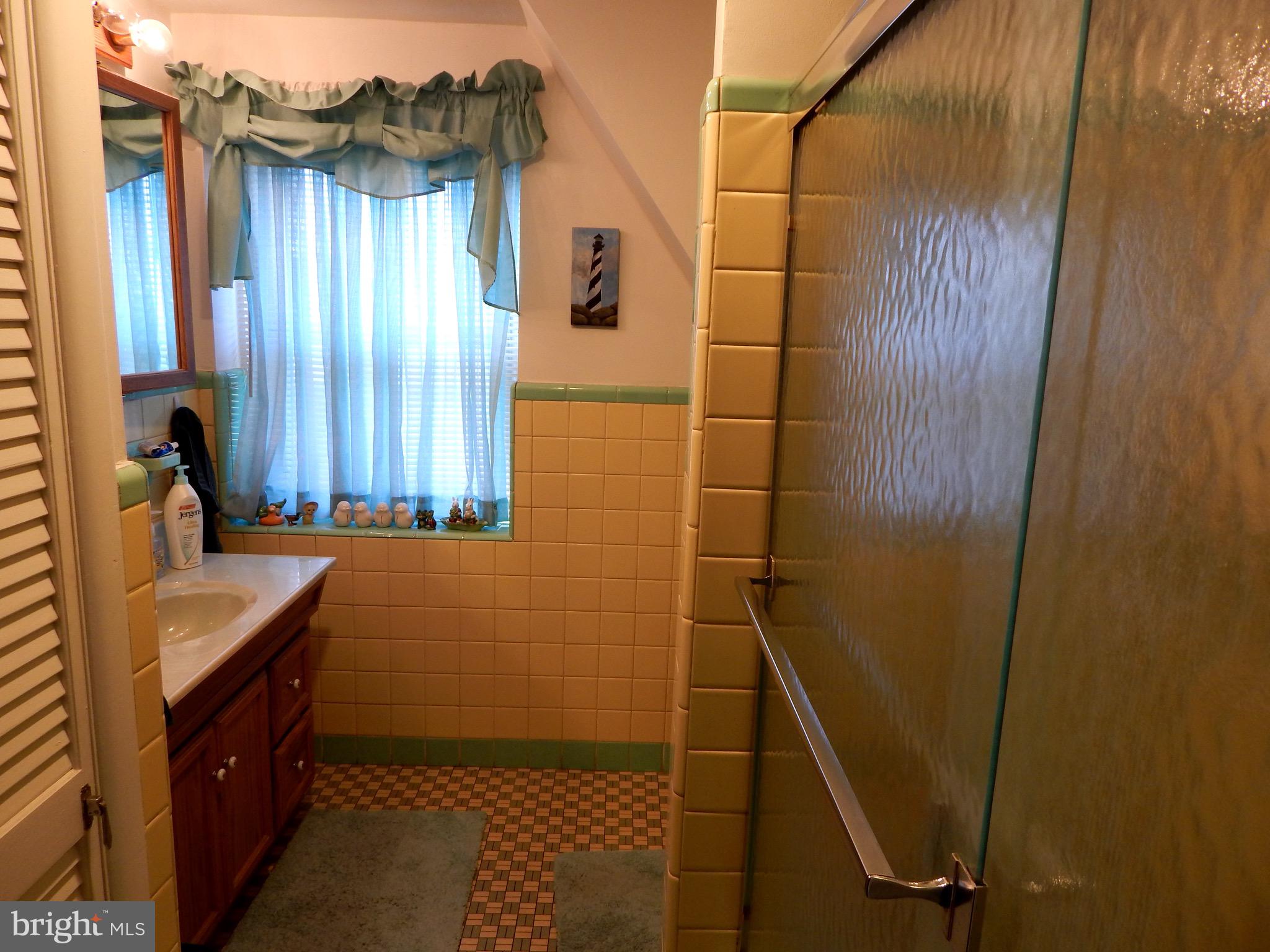 317 Nicholson Road Ridley Park, PA 19078 - Photo 16 of 36