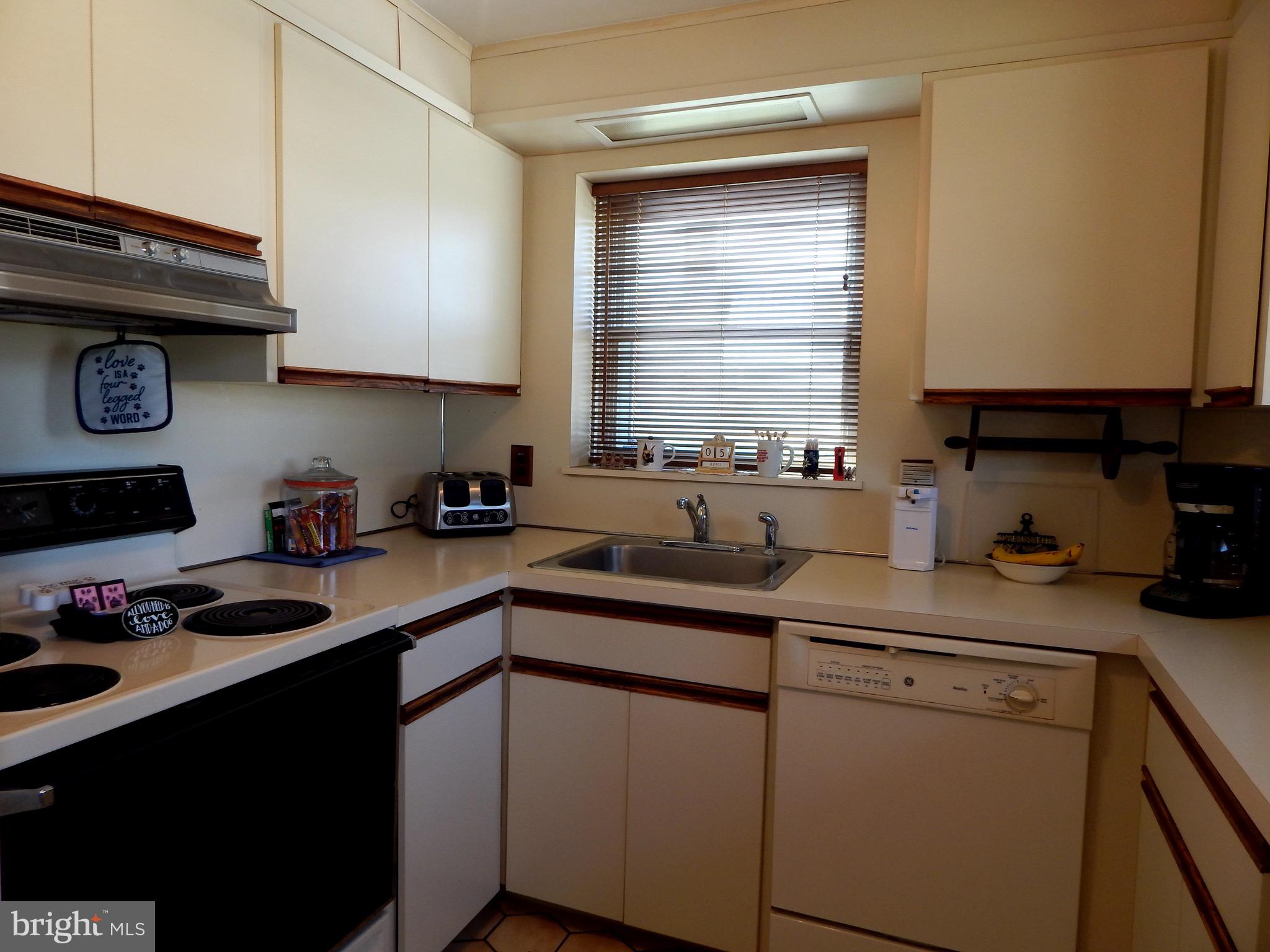 317 Nicholson Road Ridley Park, PA 19078 - Photo 10 of 36 Kitchen w/refrigerator, dishwasher, electric range