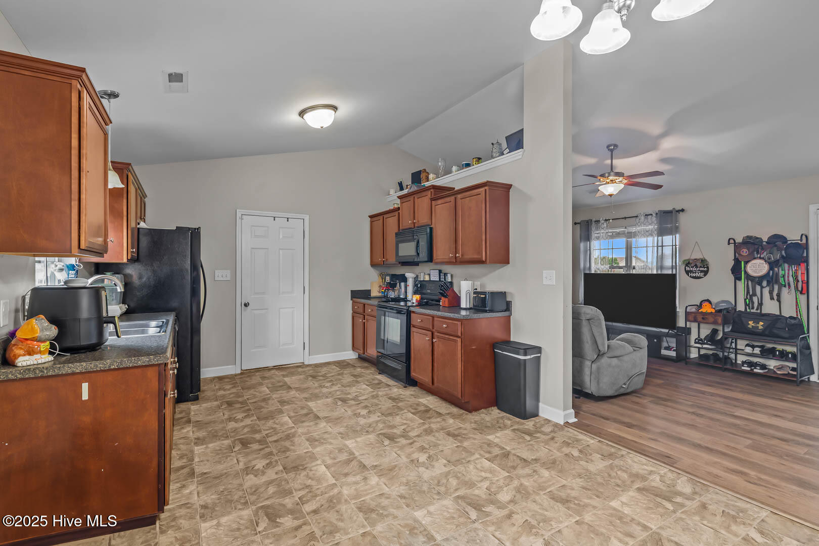 302 Basil Court Hubert, NC 28539 - Photo 14 of 37 13