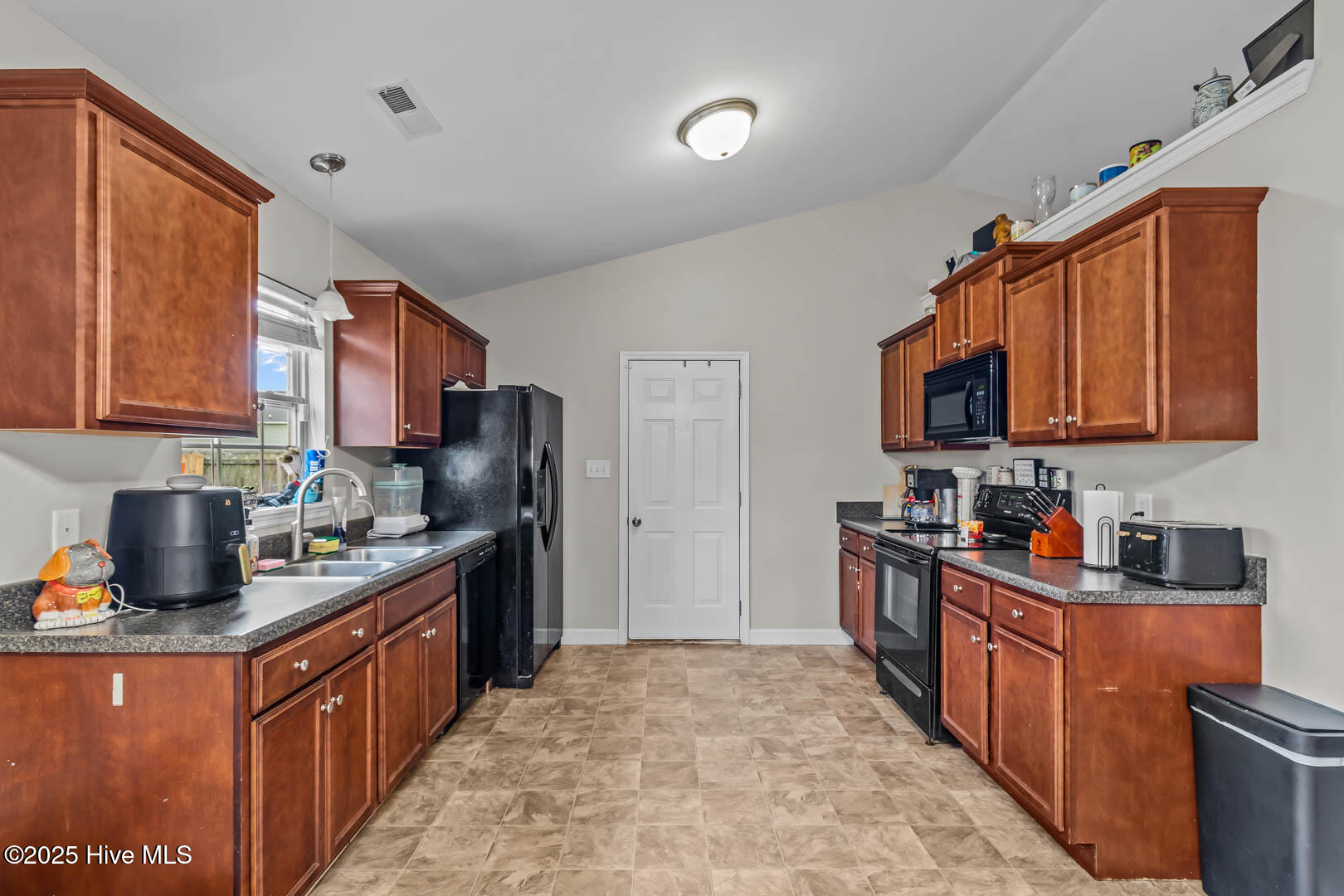 302 Basil Court Hubert, NC 28539 - Photo 16 of 37 15