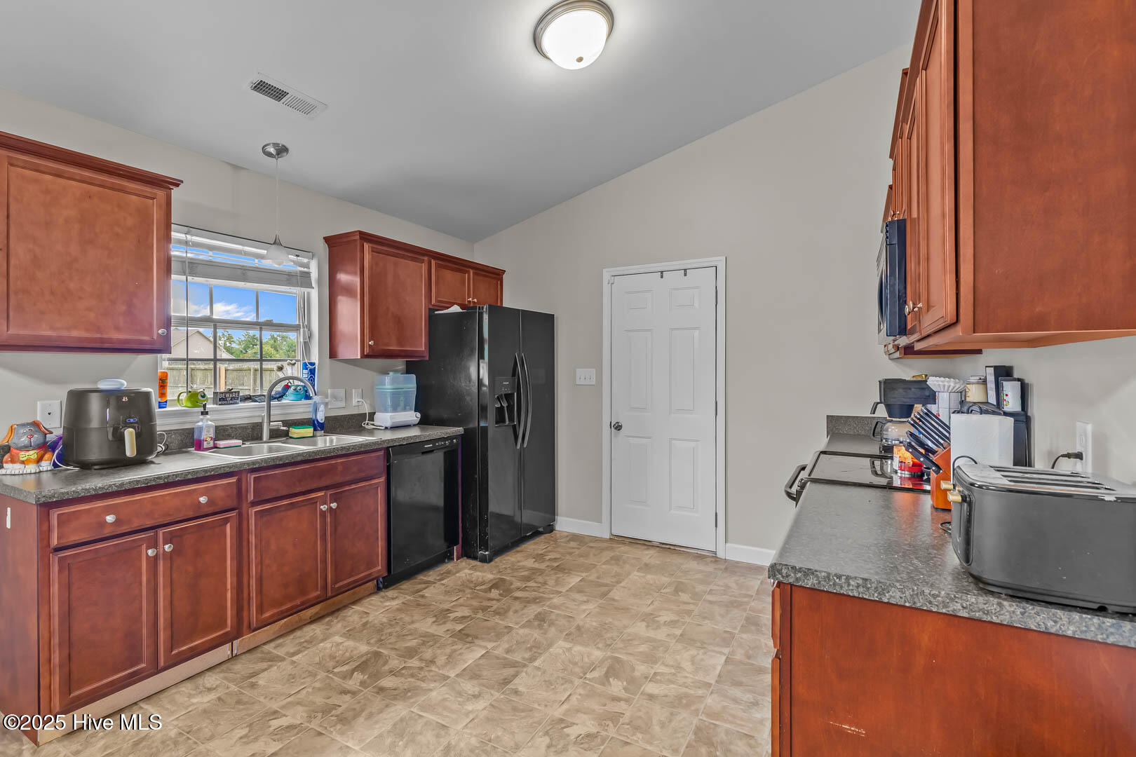 302 Basil Court Hubert, NC 28539 - Photo 17 of 37 16