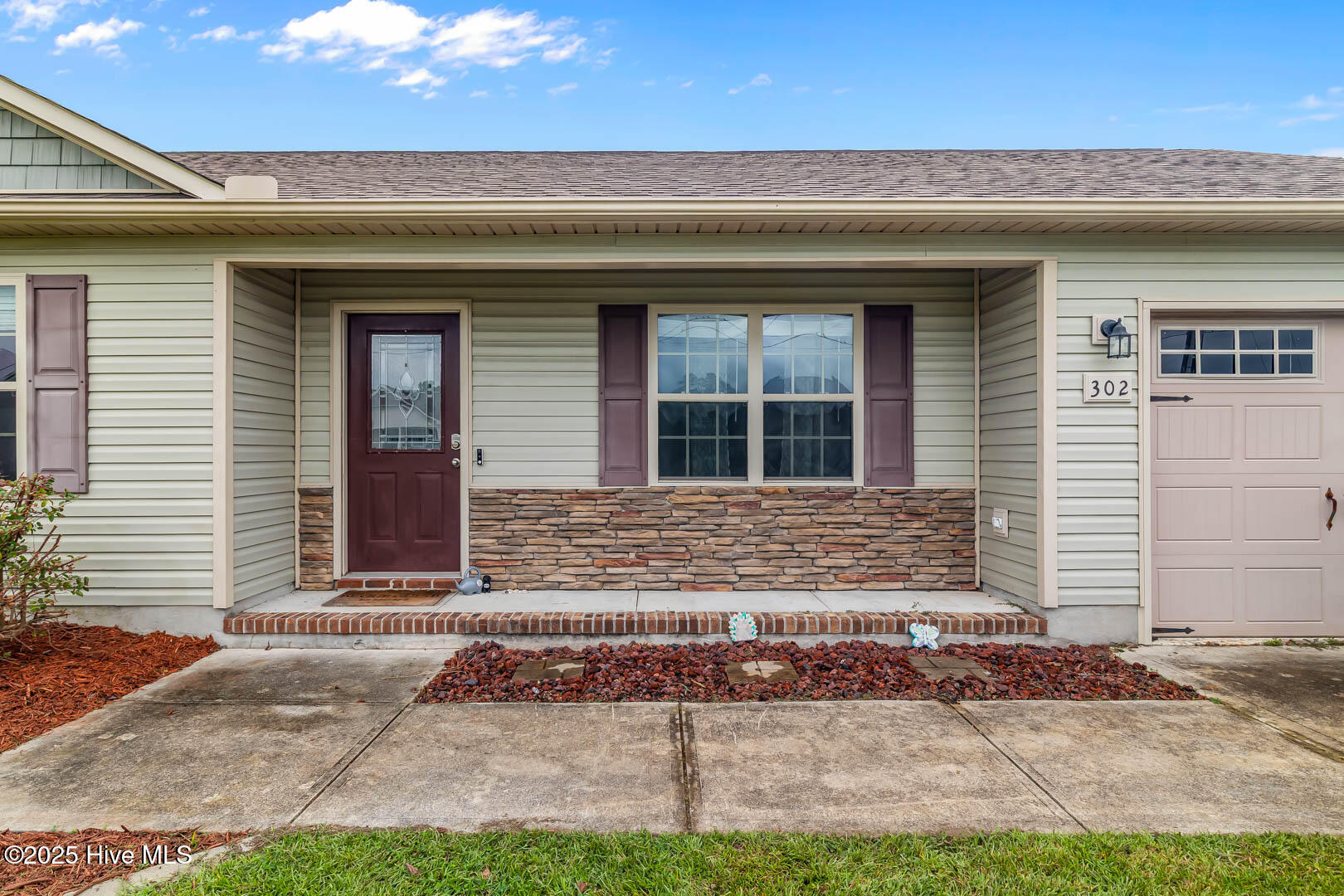 302 Basil Court Hubert, NC 28539 - Photo 5 of 37 5