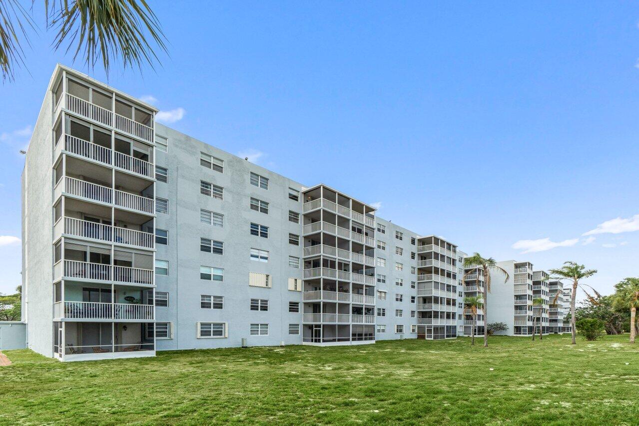 5700 Northwest 2nd Avenue, Unit 401 Boca Raton, FL 33487 - Photo 29 of 30 026-5700Northwest2ndAvenue-401-BocaRaton