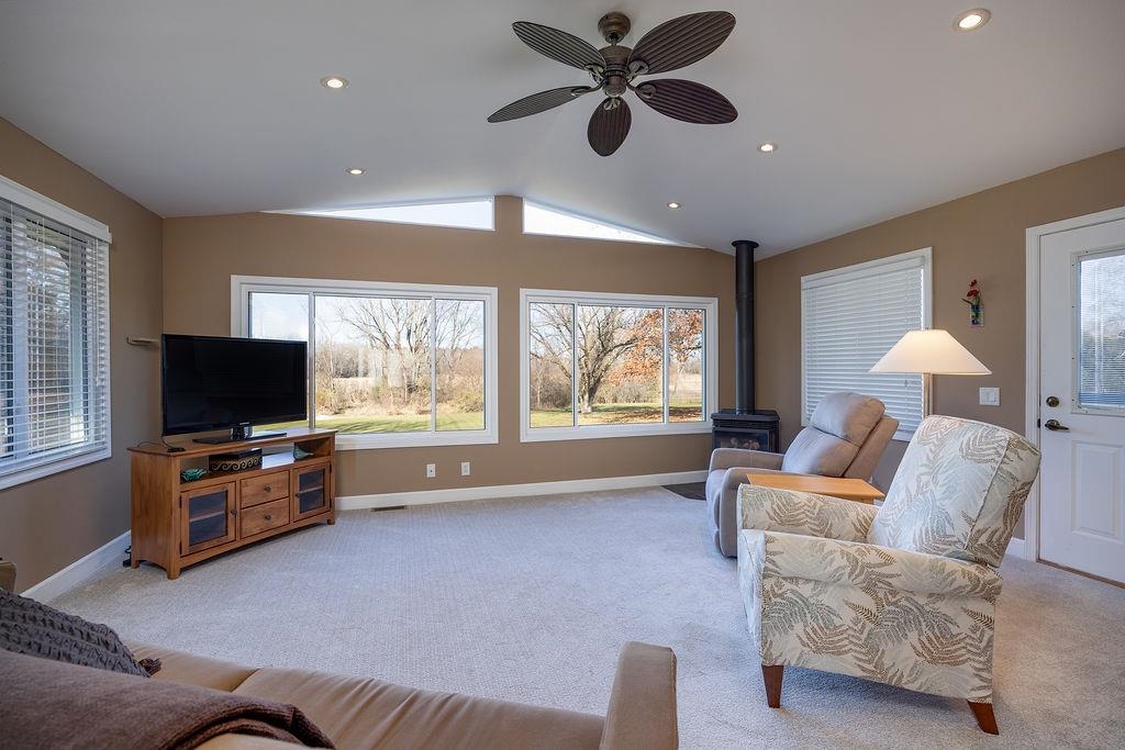 5442 Broken Bow Road Sun Prairie, WI 53590 - Photo 15 of 45