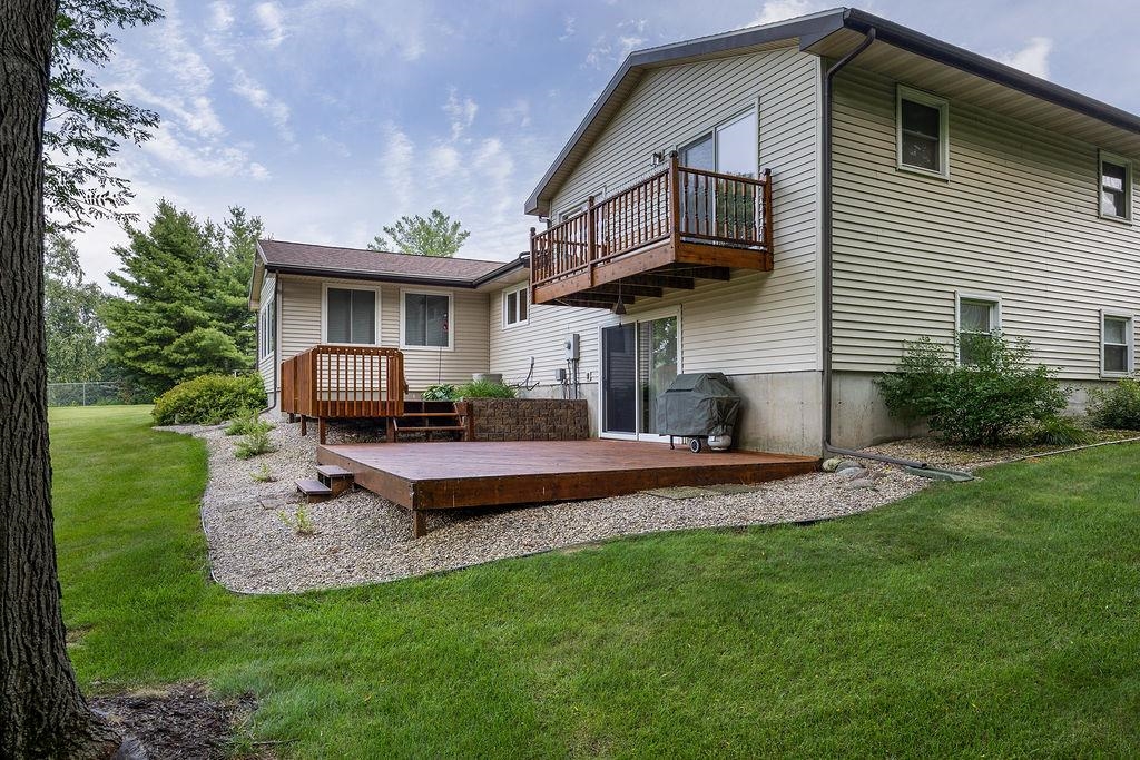 5442 Broken Bow Road Sun Prairie, WI 53590 - Photo 32 of 45