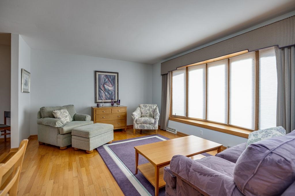 5442 Broken Bow Road Sun Prairie, WI 53590 - Photo 9 of 45