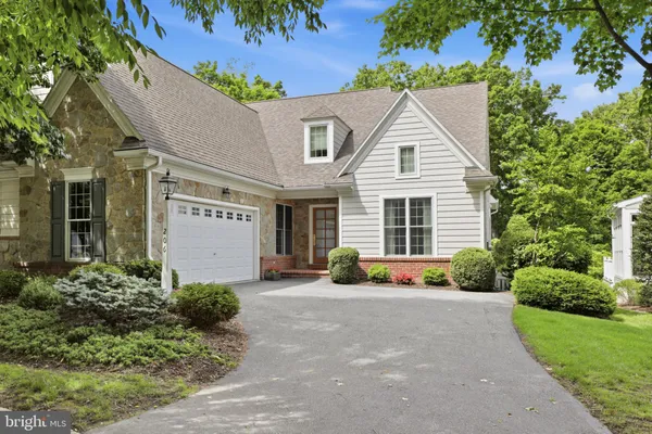 $725,000 | 206 Bank Barn Lane, Lancaster, PA 17602