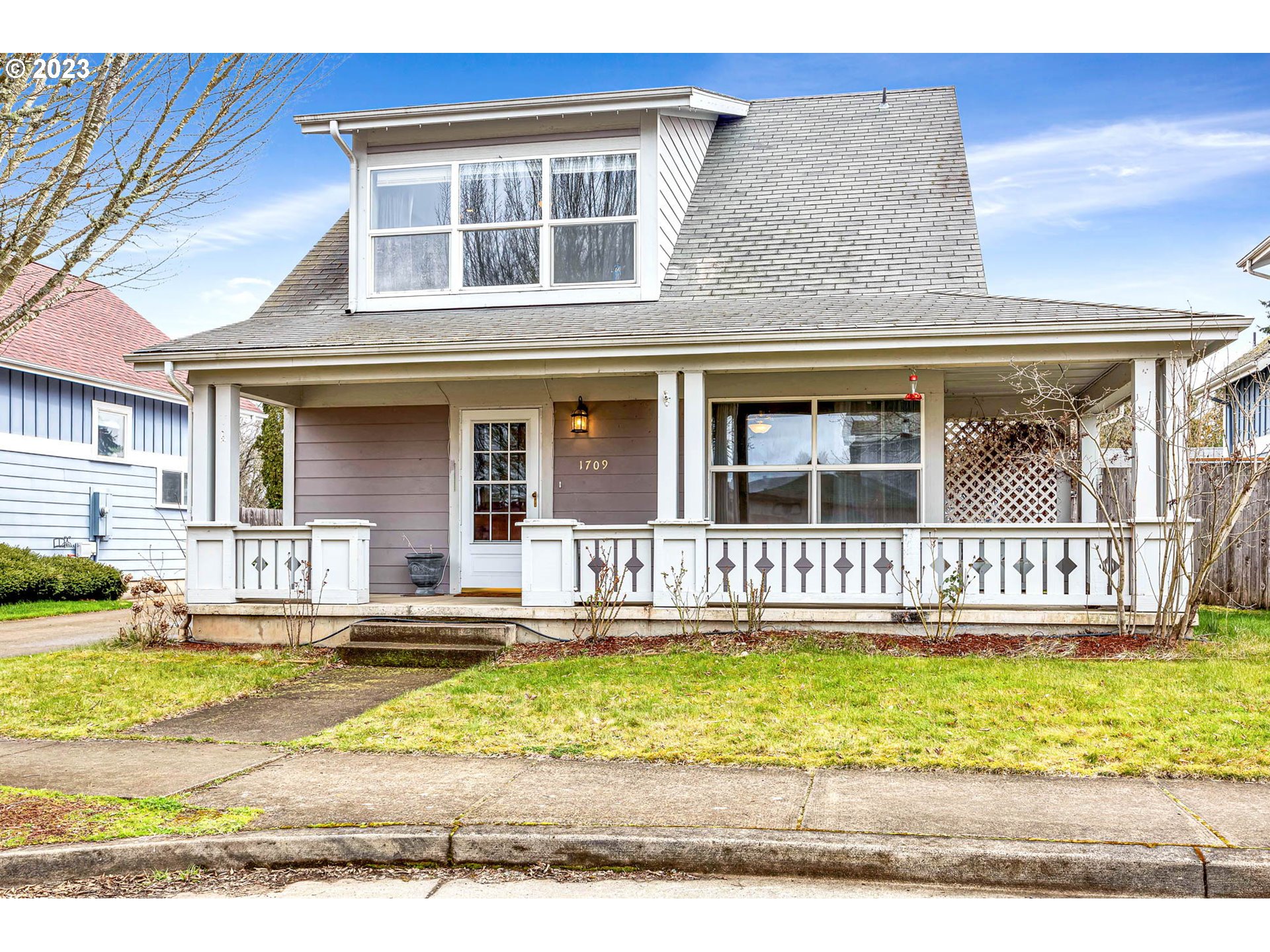 1709 Fairhaven Drive Springfield, OR 97477 - Photo 1 of 26 a front view of a house with a yard