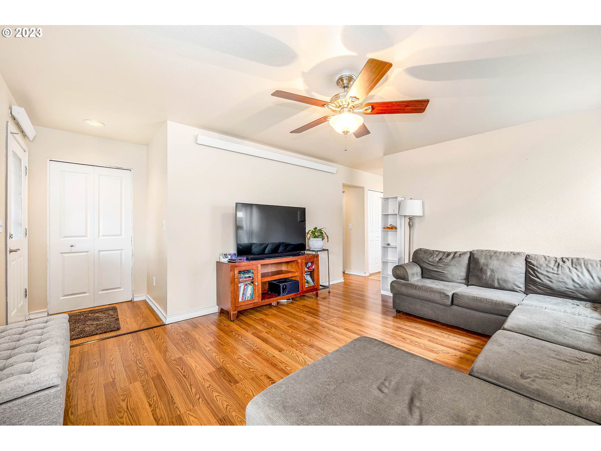 1709 Fairhaven Drive Springfield, OR 97477 - Photo 5 of 26 a living room with furniture and a flat screen tv