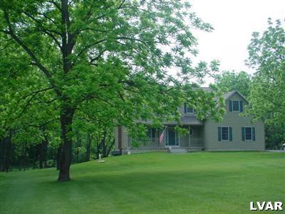 104 East Aluta Mill Road Nazareth, PA 18064 - Photo 2 of 13 Gallery Image 2