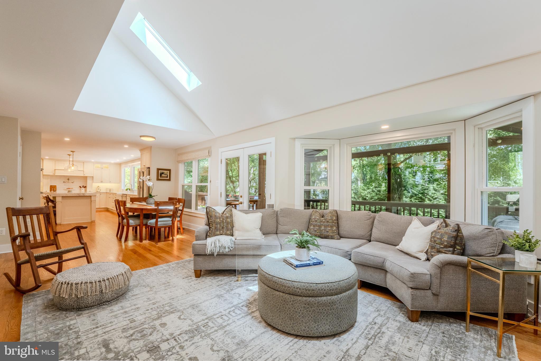 11910 Winstead Lane Reston, VA 20194 - Photo 14 of 80 Family Room - vaulted ceiling