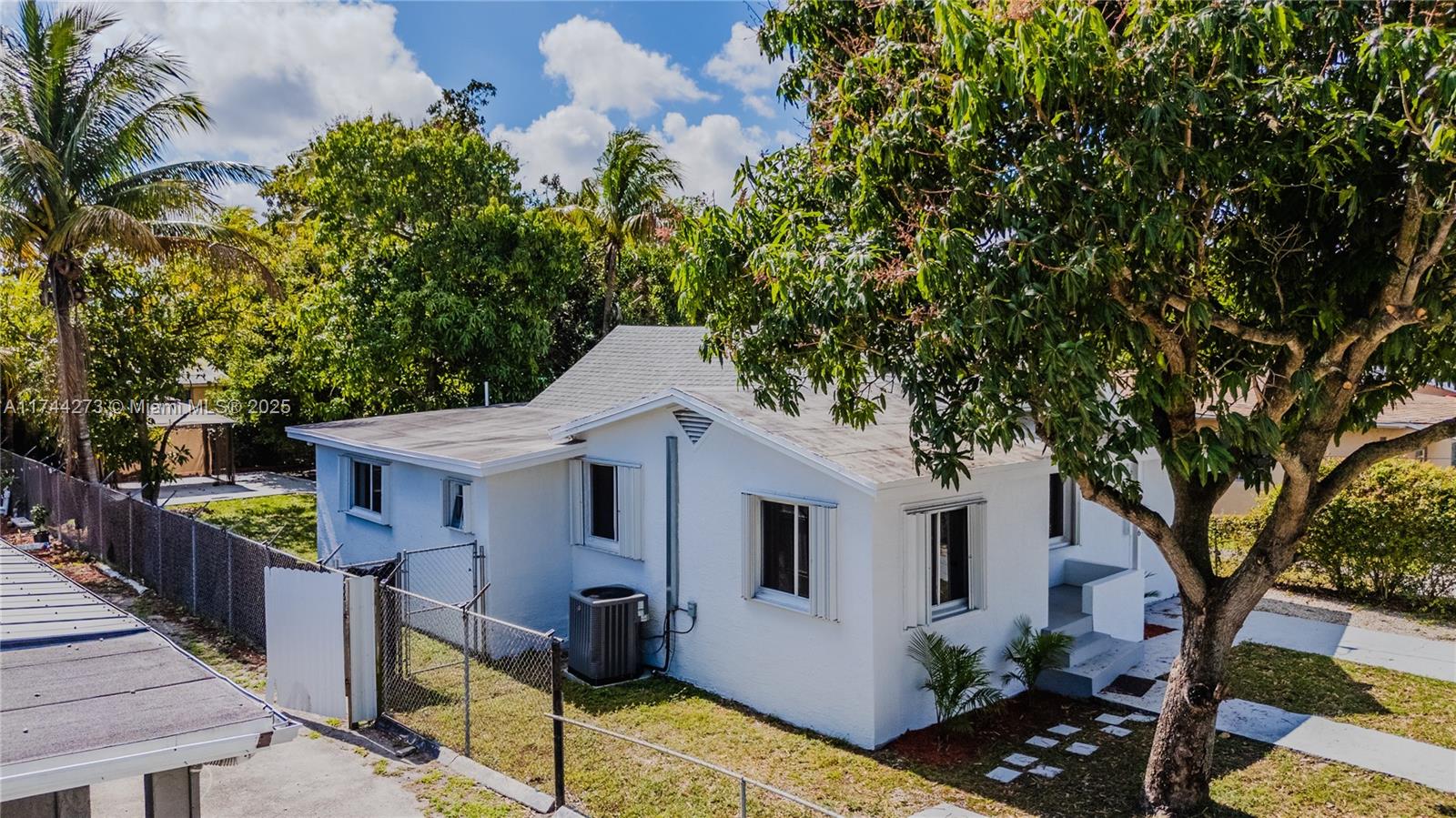 866 Northwest 108th Street Miami, FL 33168 - Photo 2 of 32