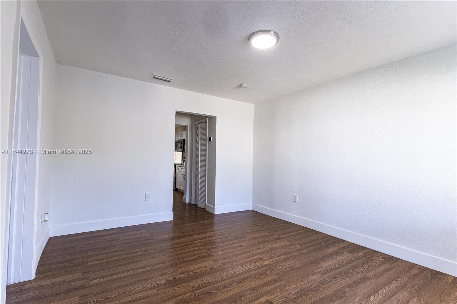 866 Northwest 108th Street Miami, FL 33168 - Photo 5 of 32