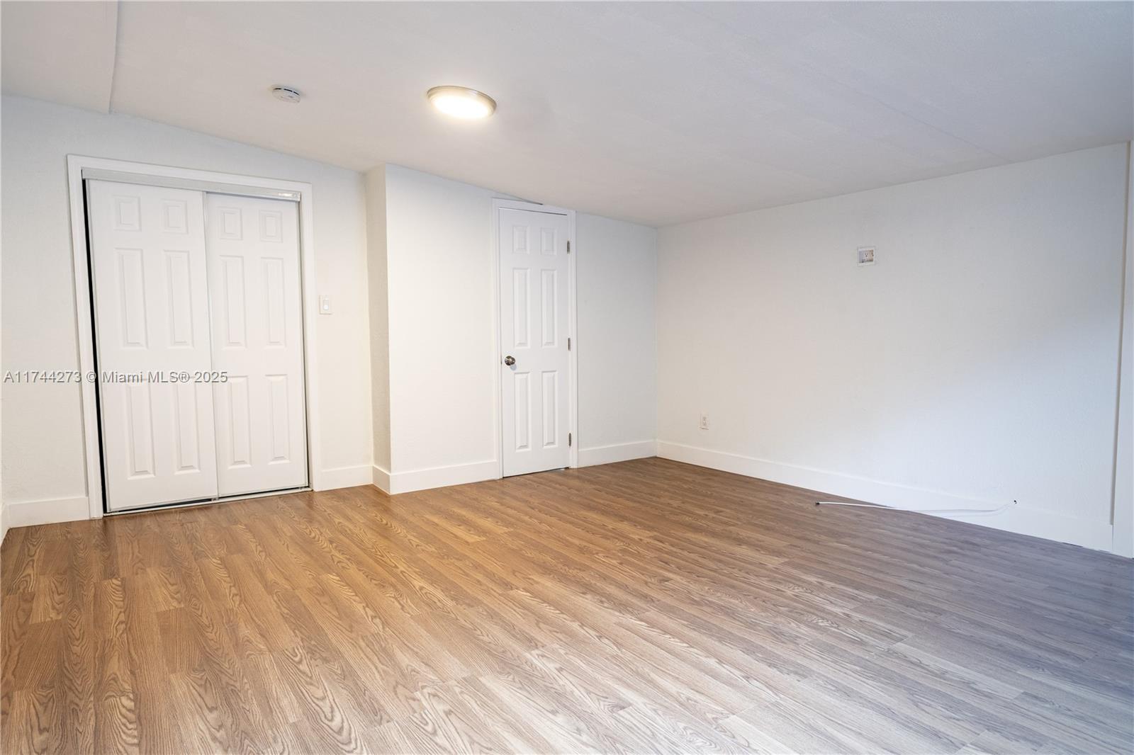 866 Northwest 108th Street Miami, FL 33168 - Photo 10 of 32