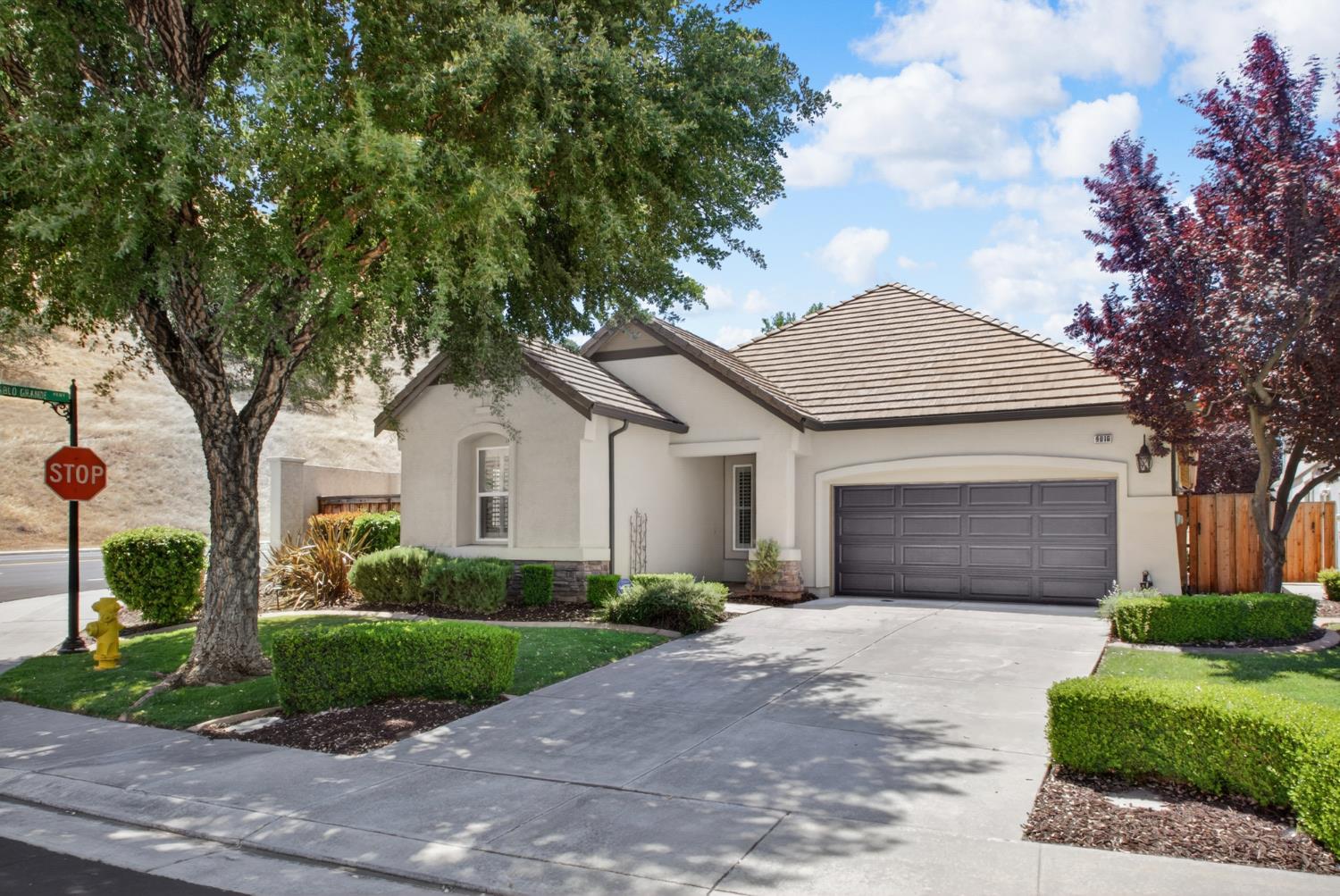 9016 Tee Patterson, CA 95363 - Photo 1 of 46