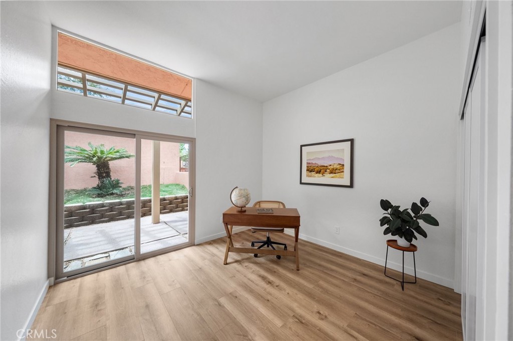 41070 Avenida Verde Temecula, CA 92591 - Photo 22 of 70 a living room with furniture and a window