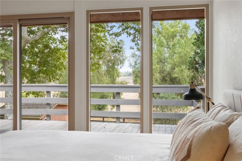 41070 Avenida Verde Temecula, CA 92591 - Photo 31 of 70 a bed sitting in a bedroom next to a window