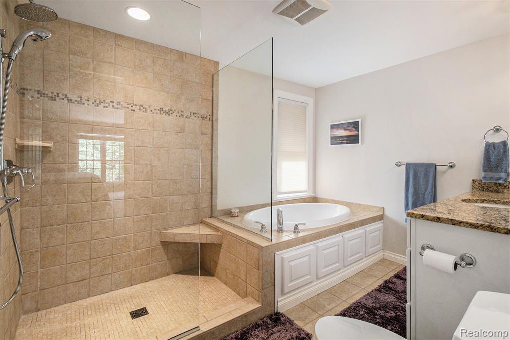 1684 North Kilburn Road Rochester Hills, MI 48306 - Photo 16 of 27