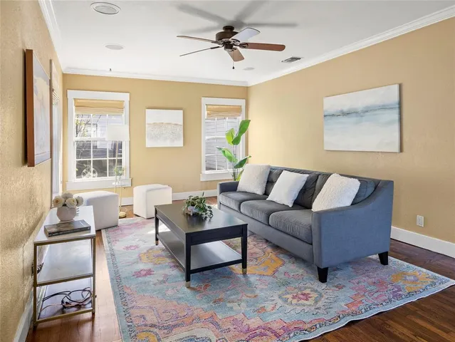 $425,000 | 817 Edgefield Road, Fort Worth, TX 76107