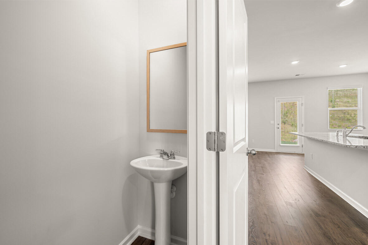 947 Raghorn Road Grovetown, GA 30813 - Photo 25 of 43 Powder Room Main Level