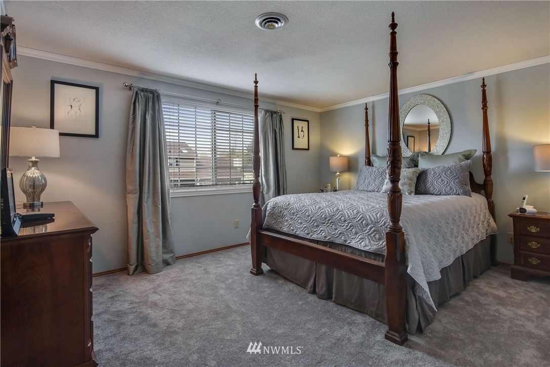 23421 8th Place West Bothell, WA 98021 - Photo 14 of 24