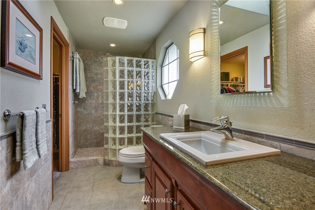 23421 8th Place West Bothell, WA 98021 - Photo 16 of 24