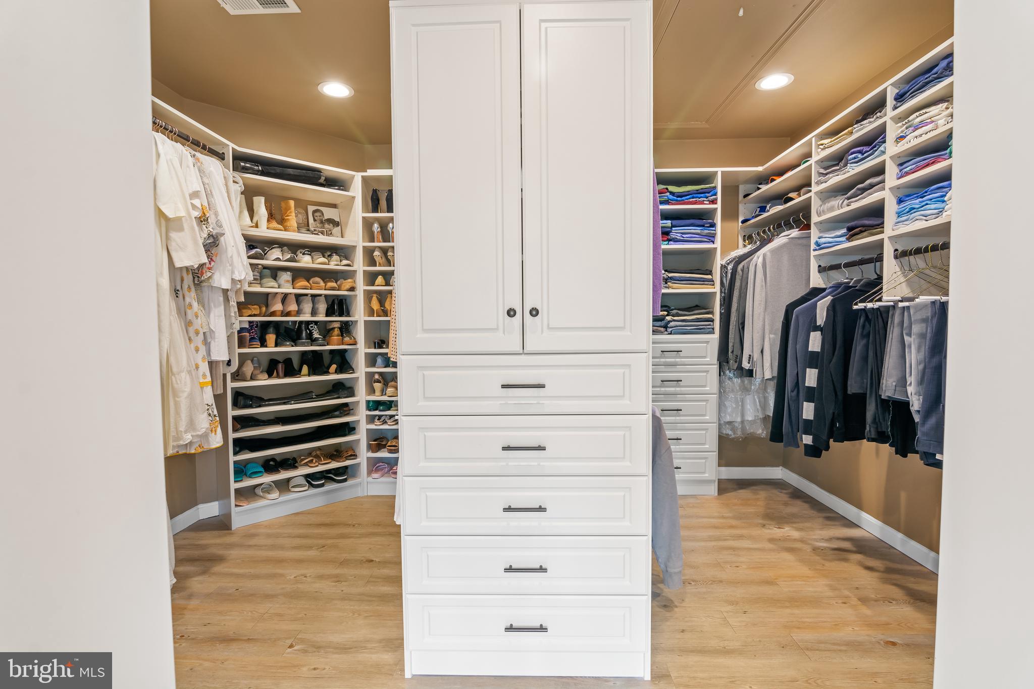 2015 Thistlewood Road Baltimore, MD 21209 - Photo 22 of 35