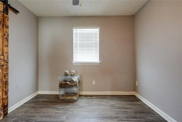 $247,500 | 1808 Southeast Kingsway, Oak Grove, MO 64075