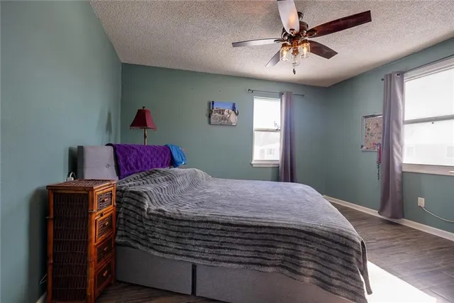 $247,500 | 1808 Southeast Kingsway, Oak Grove, MO 64075