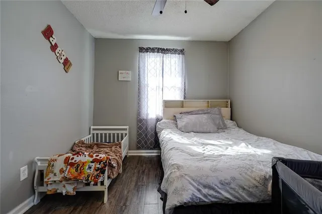 $247,500 | 1808 Southeast Kingsway, Oak Grove, MO 64075