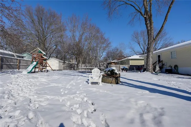 $247,500 | 1808 Southeast Kingsway, Oak Grove, MO 64075