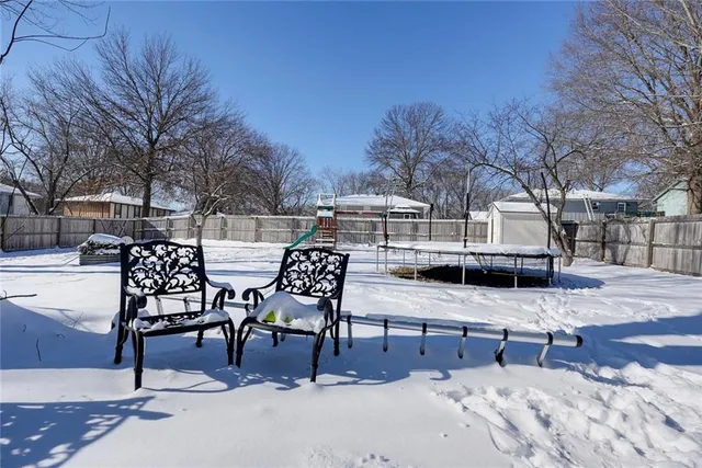 $247,500 | 1808 Southeast Kingsway, Oak Grove, MO 64075