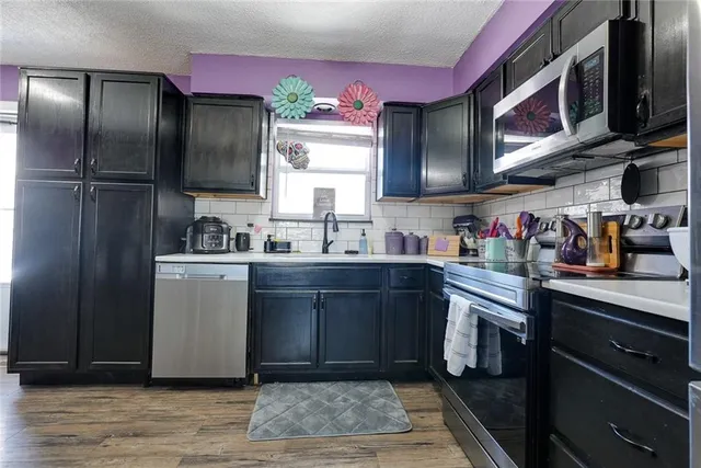 $247,500 | 1808 Southeast Kingsway, Oak Grove, MO 64075