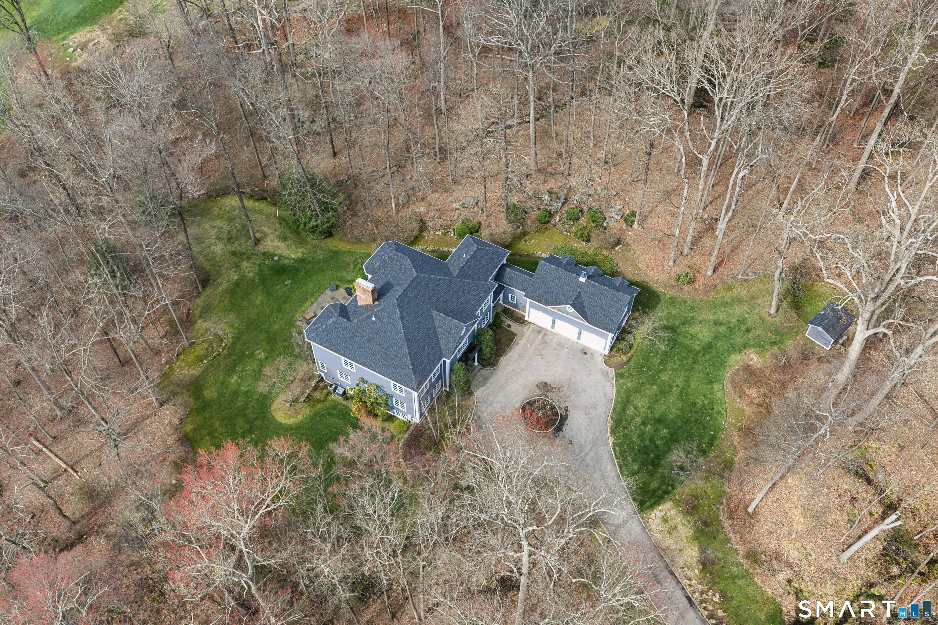 760 Smith Ridge Road New Canaan, CT 06840 - Photo 32 of 38 an aerial view of a house