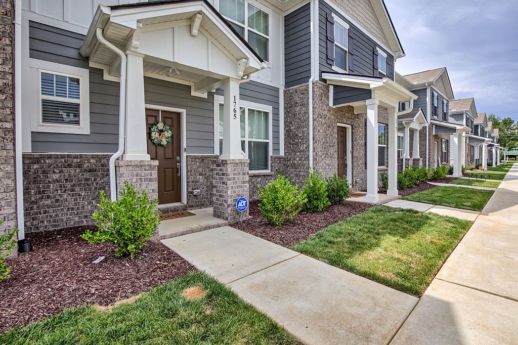 1765 Frodo Way Murfreesboro, TN 37128 - Photo 1 of 38 Gallery Image 1