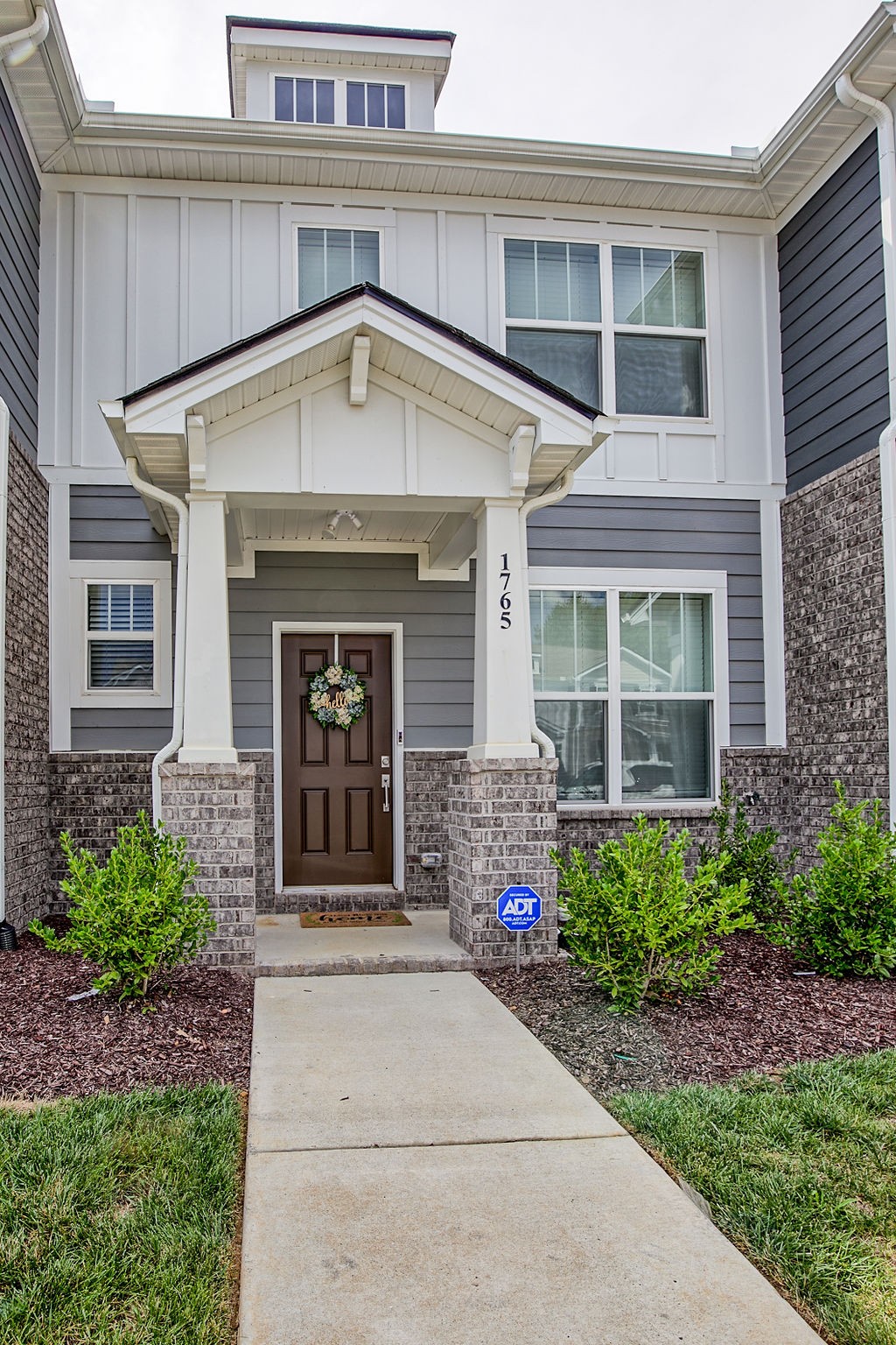 1765 Frodo Way Murfreesboro, TN 37128 - Photo 4 of 38 Gallery Image 4