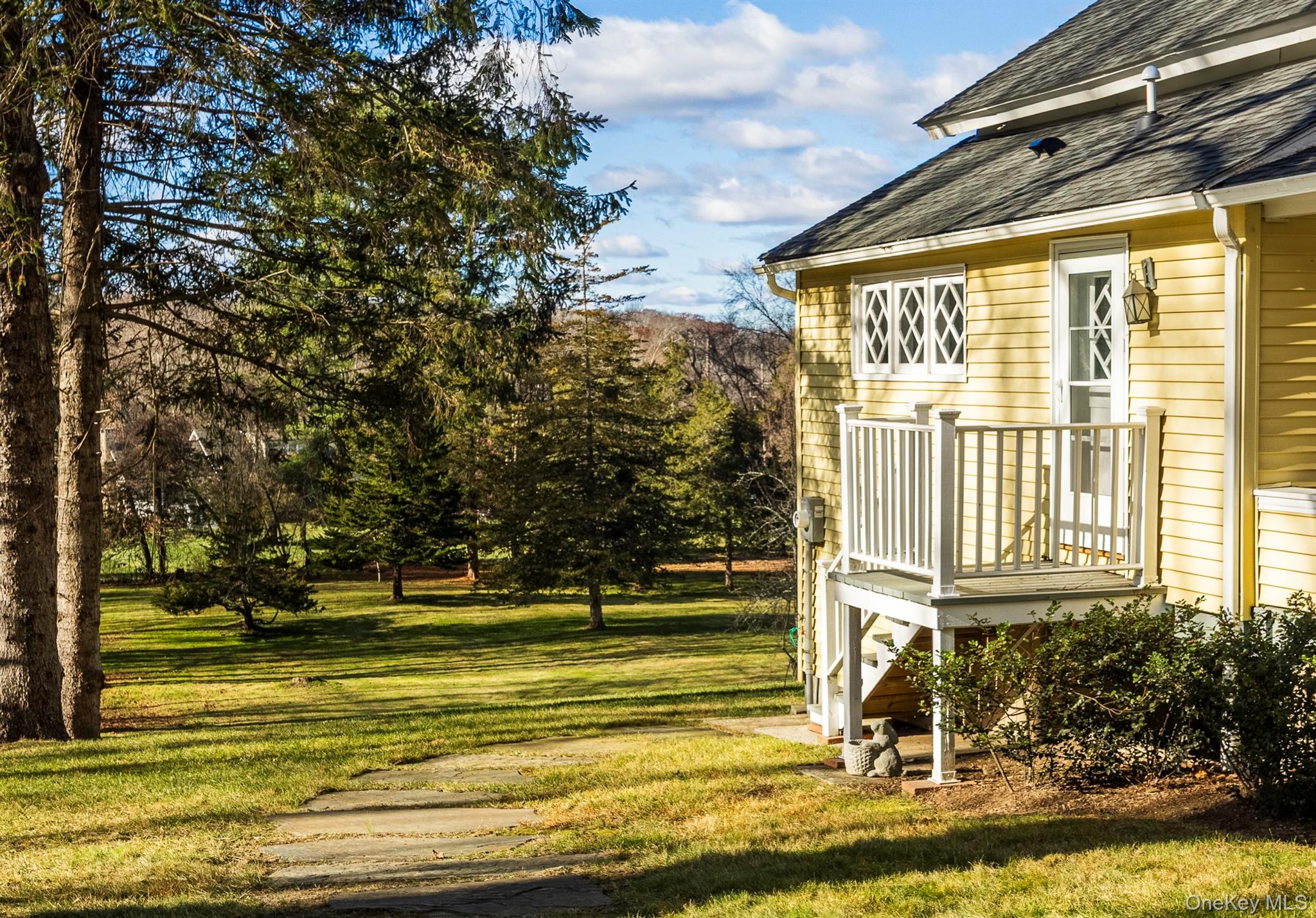6 Star Ridge Road North Salem, NY 10560 - Photo 25 of 34 a view of a house with a swimming pool