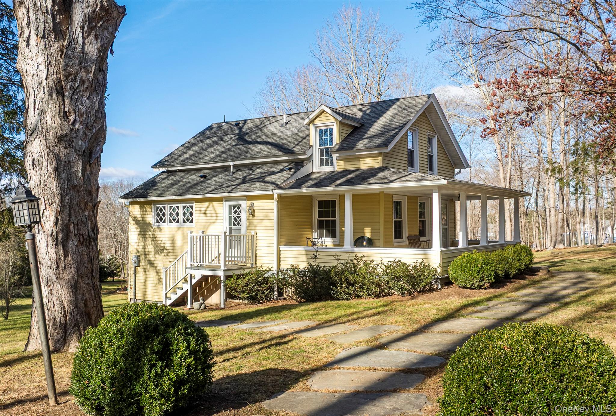 6 Star Ridge Road North Salem, NY 10560 - Photo 31 of 34 a front view of a house with a yard
