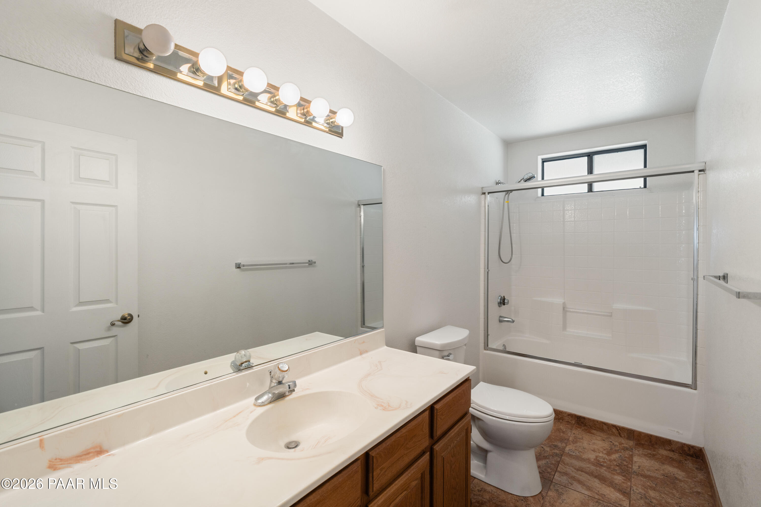 1525 Shadow Ridge Road Paulden, AZ 86334 - Photo 22 of 32 19-Bathroom