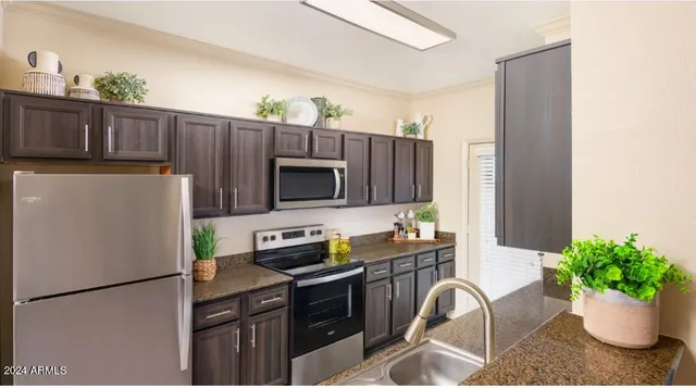 $1,714 | 34000 North 27th Avenue, Unit 2, Phoenix, AZ 85085