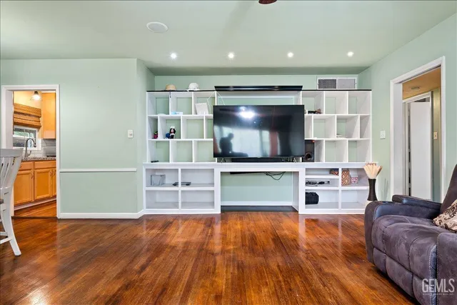 $415,000 | Undisclosed Address, Bakersfield, CA 93301