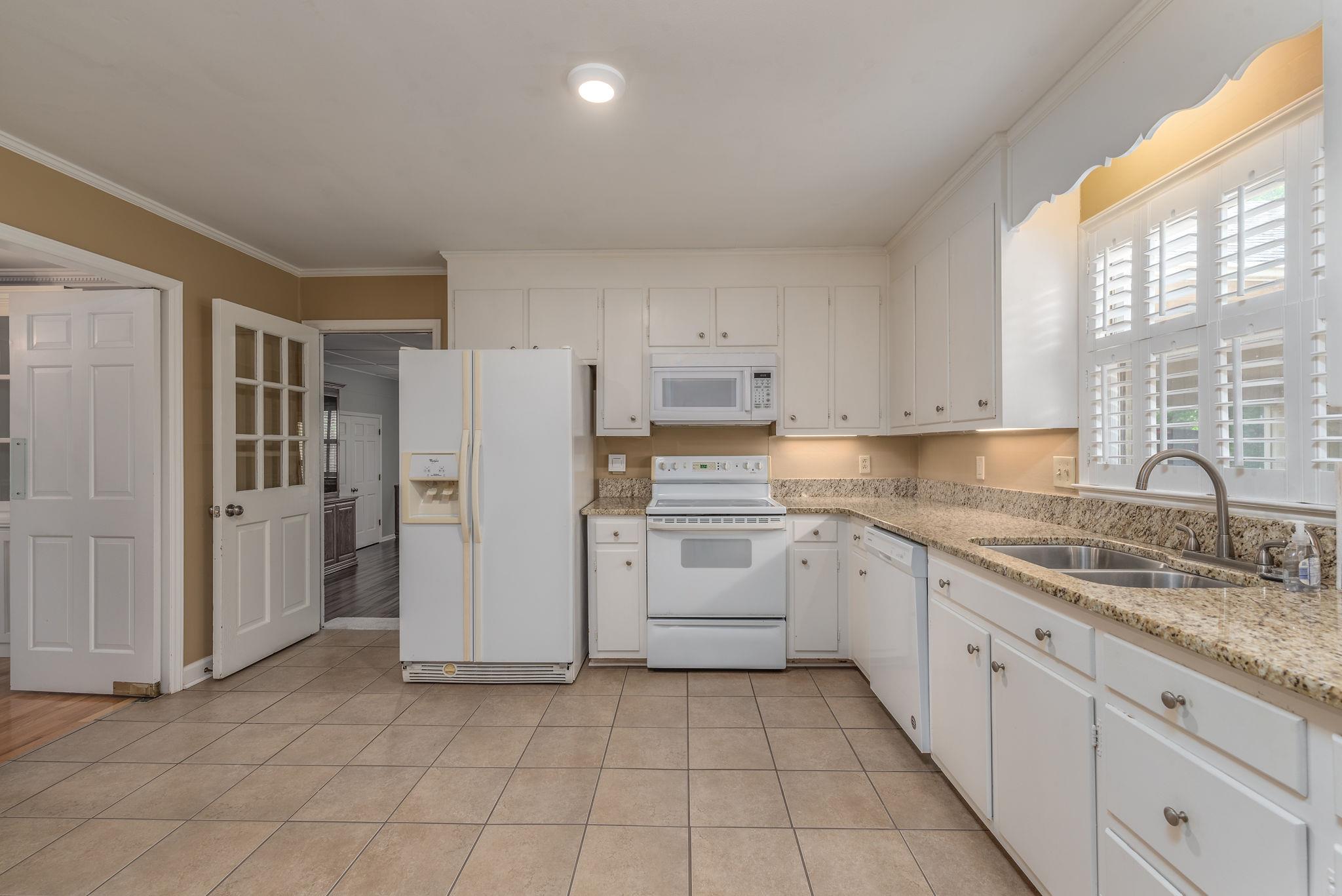 1911 Robinson Road Murfreesboro, TN 37130 - Photo 11 of 22 Gallery Image 11