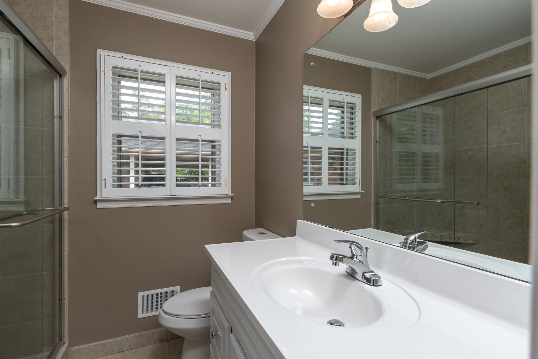 1911 Robinson Road Murfreesboro, TN 37130 - Photo 18 of 22 Gallery Image 18