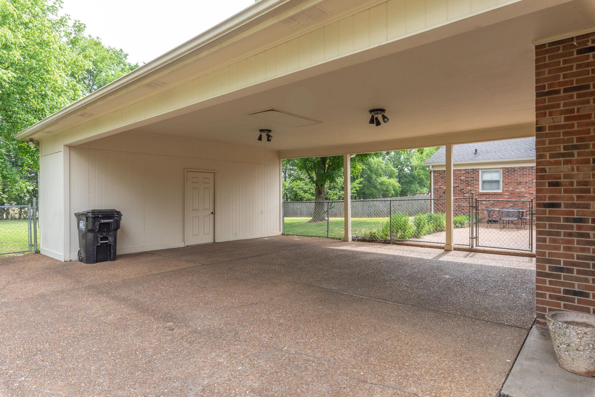 1911 Robinson Road Murfreesboro, TN 37130 - Photo 3 of 22 Gallery Image 3