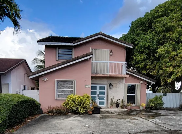$650,000 | 13307 Southwest 61st Terrace, Miami, FL 33183